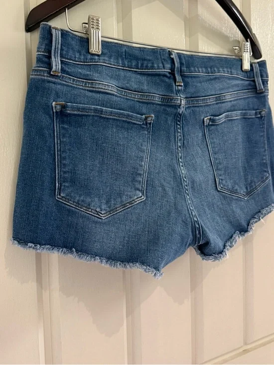 Frame Denim Le Cutoff Mid-Blue Frayed Hem Jean Shorts EUC Women’s Size 30 - Picture 11 of 16